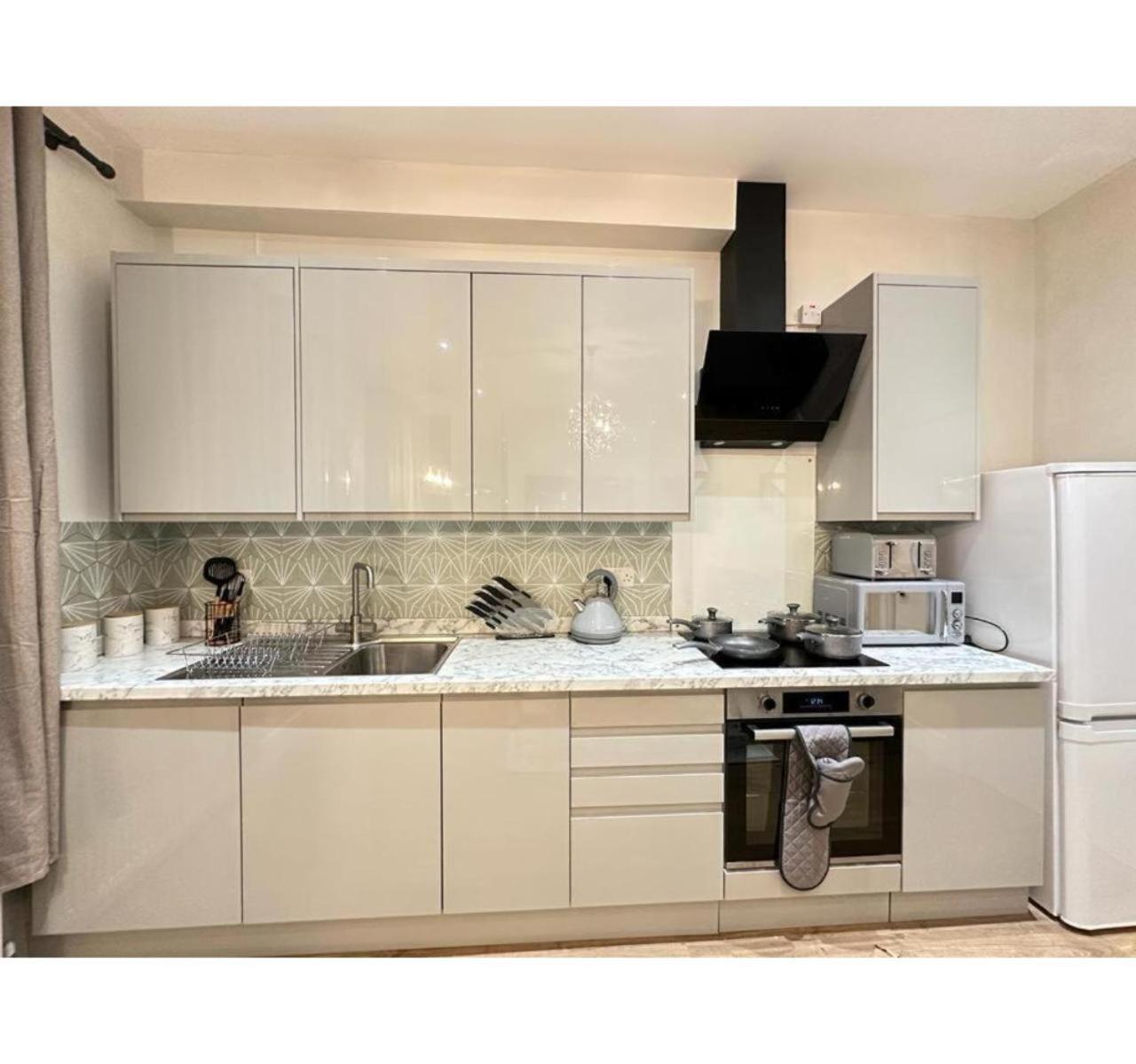Апартаменти F2- Beautiful 1 Bed Flat Near Edgware Road Station Лондон Екстер'єр фото